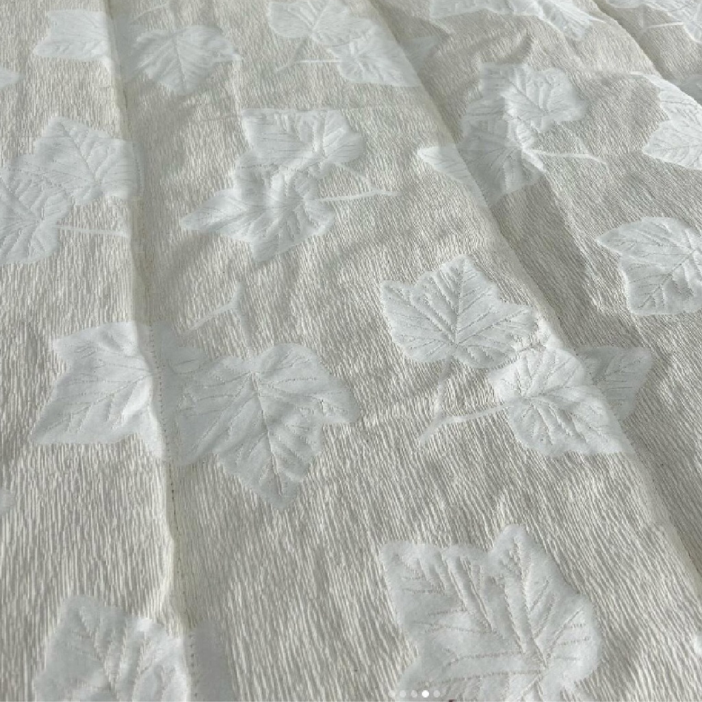 Acolchado Mobili Jacard Crudo King crema/1809