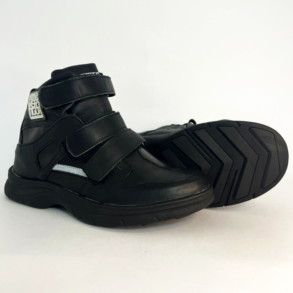 Botas Corta Vertigo T41 C/Abrojo -negro